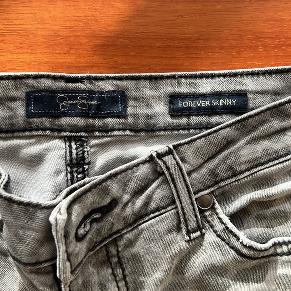 Jessica Simpson skinny leopard print jeans - Picture 5 of 9